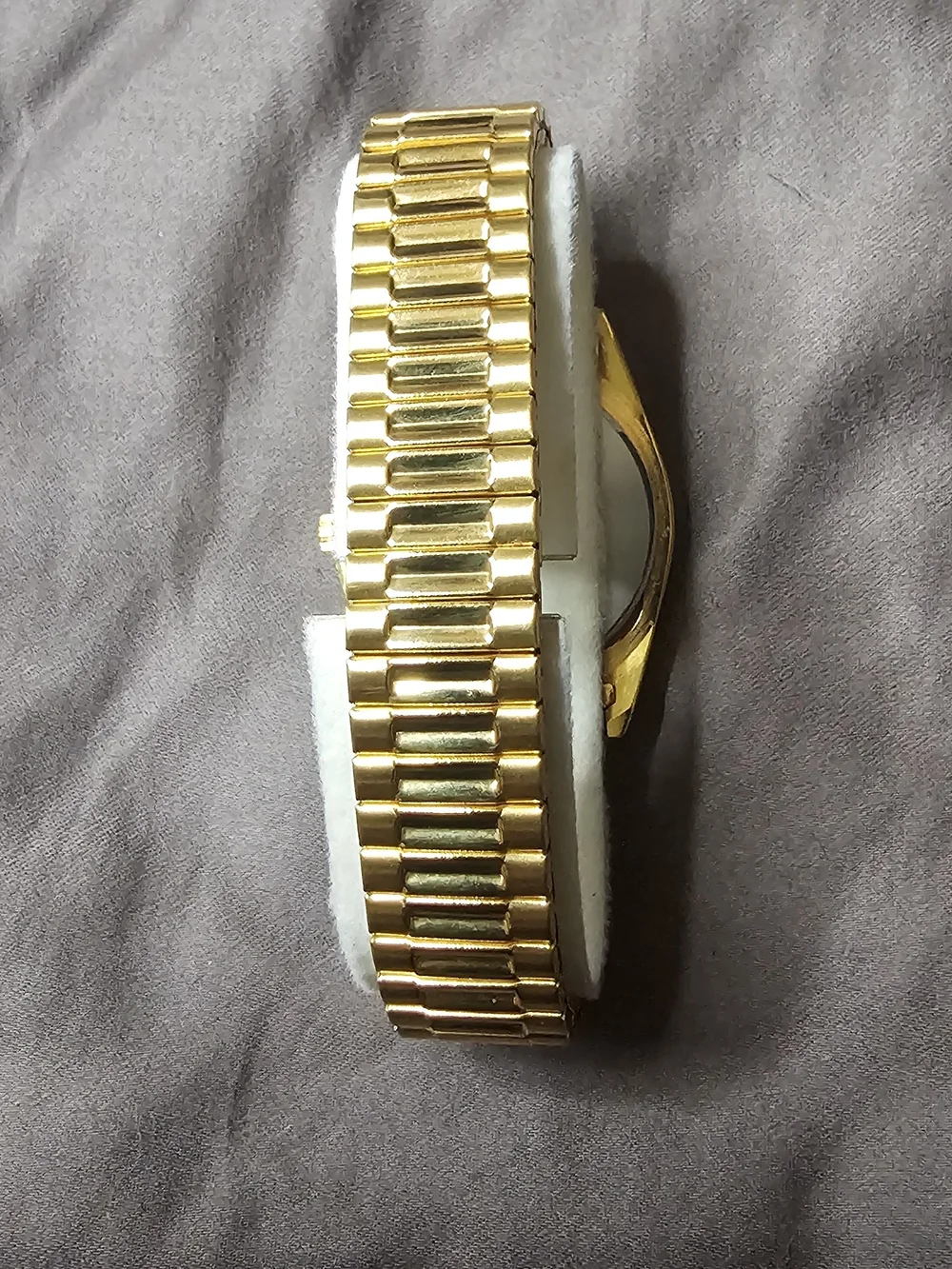 Black Hills Gold Men’s Gold-Tone Diamond Quartz Watch Vintage